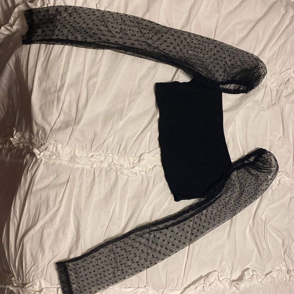 black mesh sleeved crop top, with puffy shoulders. Great for a under shirt.